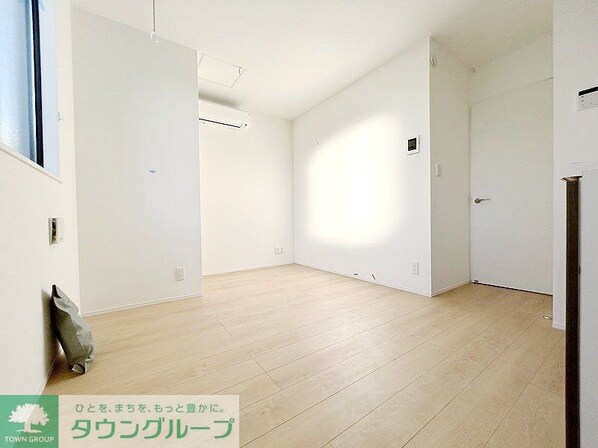 ソルナクレイシア都立大学の物件内観写真